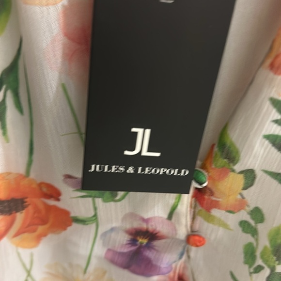 Floral Women's Top - Picture 3 of 3